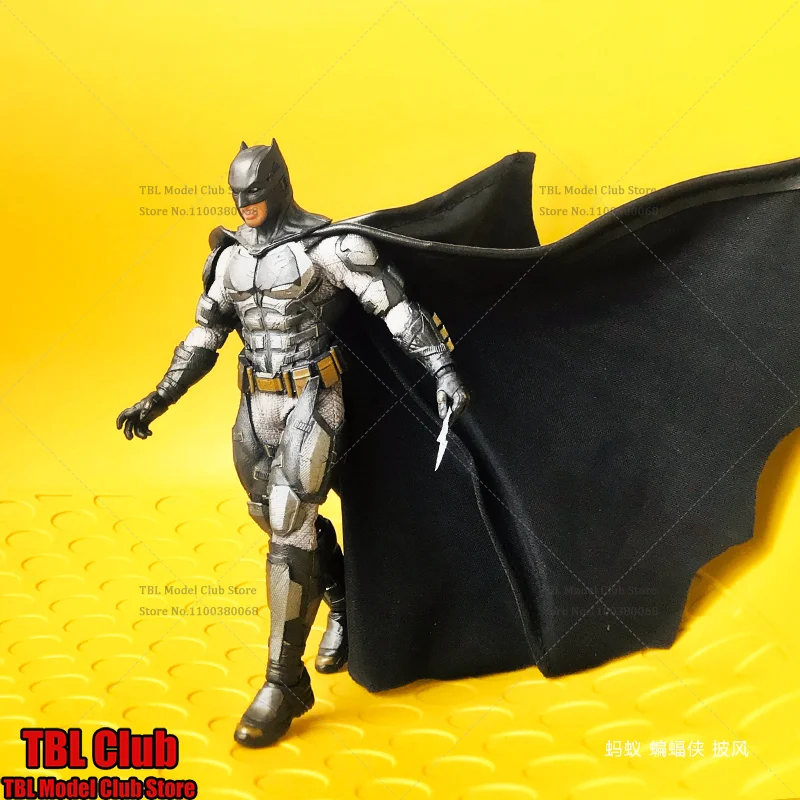 

1/12 Scale Male Clothes Cloak Tactical Armor Bat Hero Detective Suspense Movie For SHF mezco 6-inch Action Figure Soldier Scene