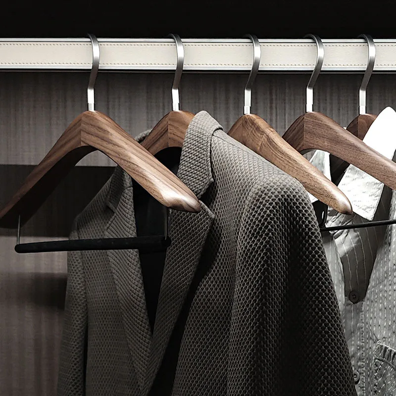 High-end Italy Wood Clothing Store Rack Customized Carve Iron Home/Hotel Wardrobe Coat Hanger