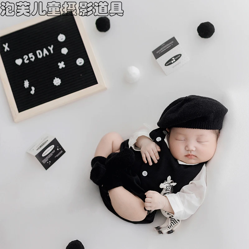 زي صور مائة يوم دعائم صور للأطفال ملابس البدر مائة يوم للأطفال حديثي الولادة تصوير ربيعي زيبرا سينجينصور #4