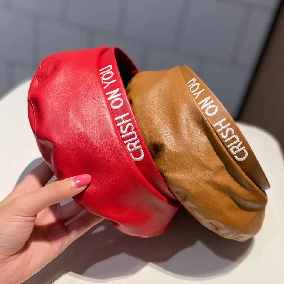 Beret Women\'s Spring Autumn New Embroidered Letter PU Leather Flat Top Japanese and Korean Street Shooting Fashion Bud Hat
