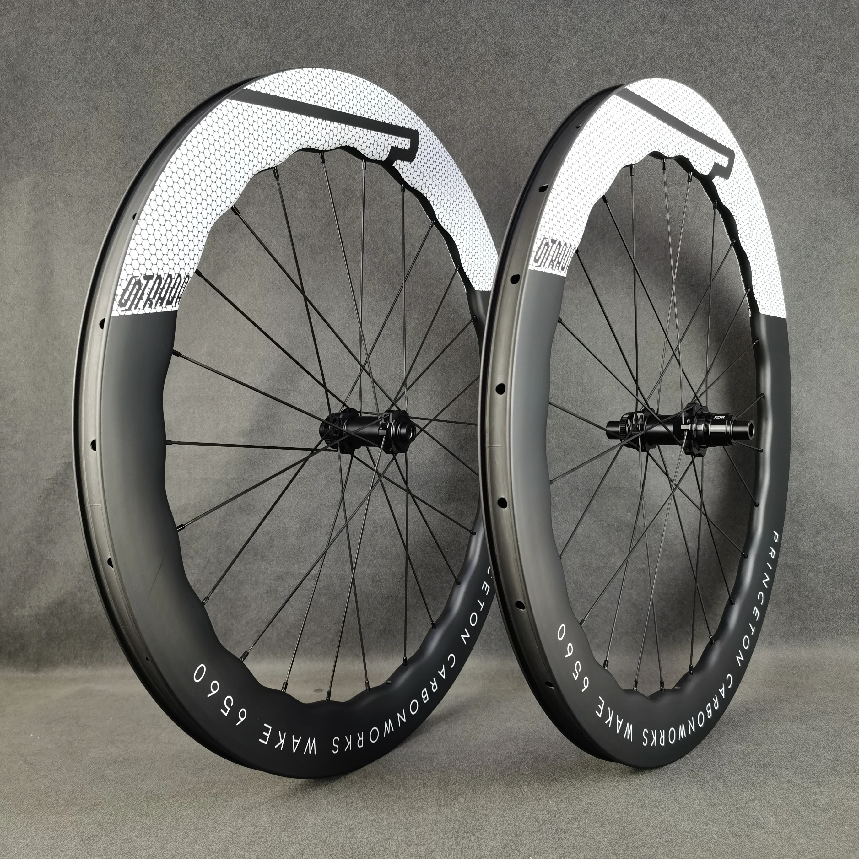 700C Road Disc Brake Carbon Fiber Bicycle 6560 White Logo Width 28mm Wheel Set UD Glossy Surface with Tubular/Tubeless