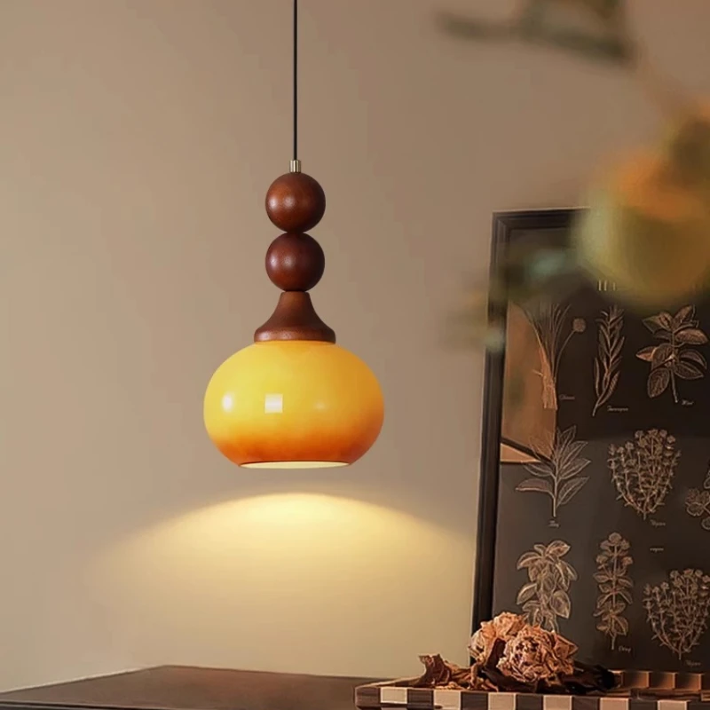 

Mid ancient style bedside pendant light, French retro Nanyang style restaurant bar counter gradient glass persimmon lamp