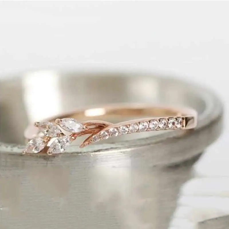 Huitan Frauen Mode Weiß Kubikzircon Niedlichen Blatt Hochzeit Verlobungsring Temperament Süße Weibliche Accessoires Aussage Schmuck – Detail 3