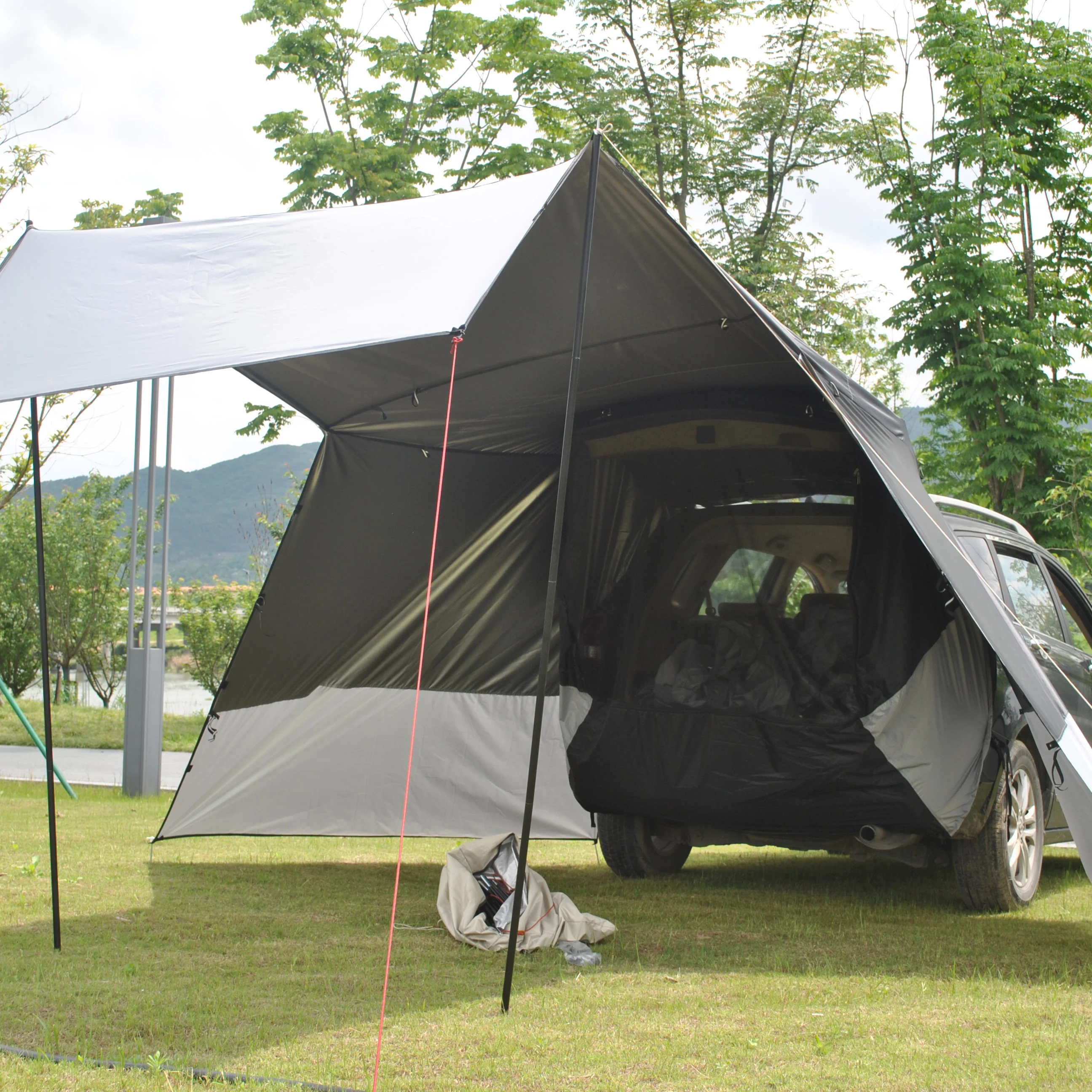 

SUV Tailgate Tent with Three Sides Awning Shade and Transmittance, Mosquito Net, Hatchback Camping, Sunproof Car Tent, Universal