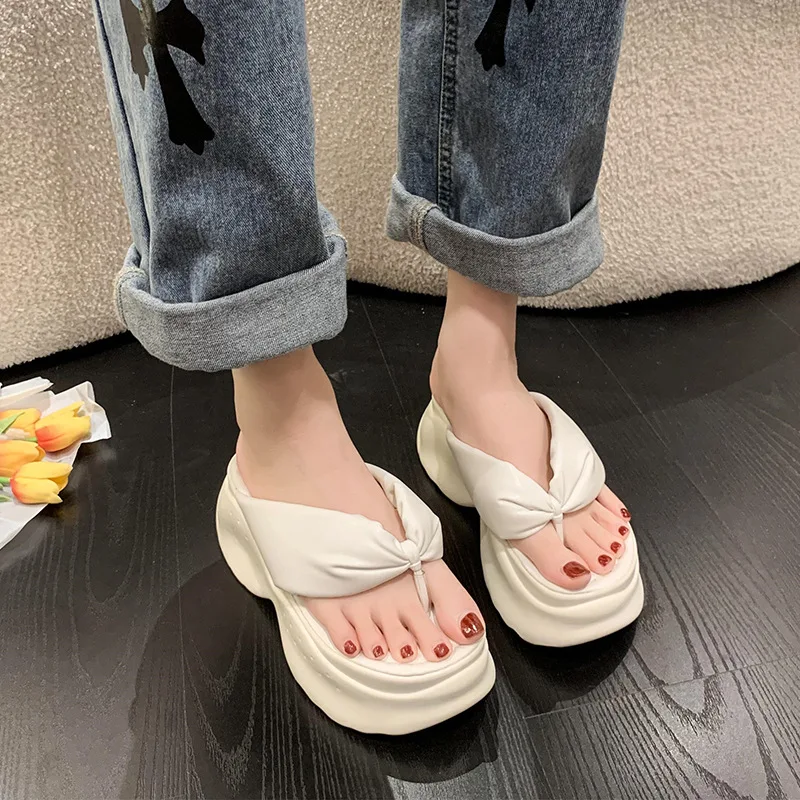 New Summer Cute Pink Women Slippers Thick Sole Shoes Casual Platform Beach Flip Flops Leisure Beach Solid Sandals Woman Shoes