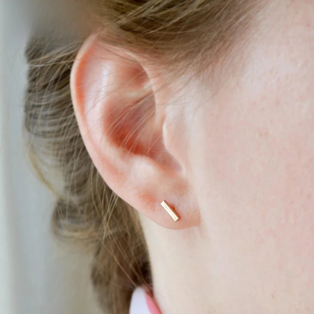 Маленькие-серьги-гвоздики-в-корейском-стиле-для-женщин-модные-булавки-из-нержавеющей-стали-женские-серьги-гвоздики-ювелирные-изделия