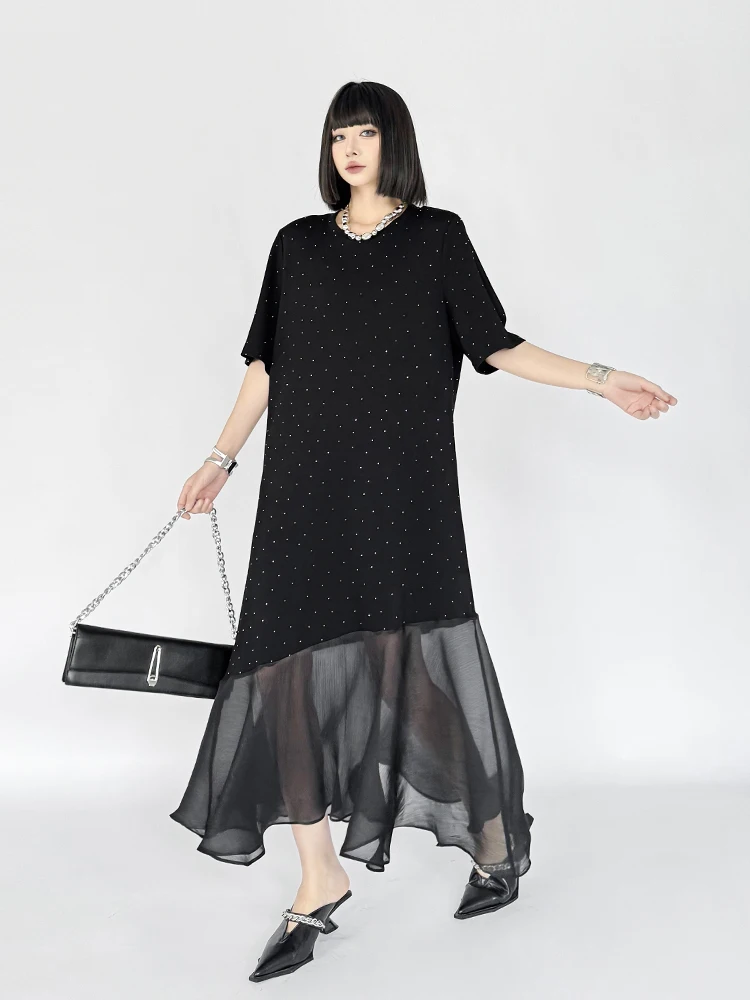 Niche élégante robe noire diamant chaud femmes 2025 été nouvelle mode ample à volants bord longue robe à manches courtes t-shirt robes