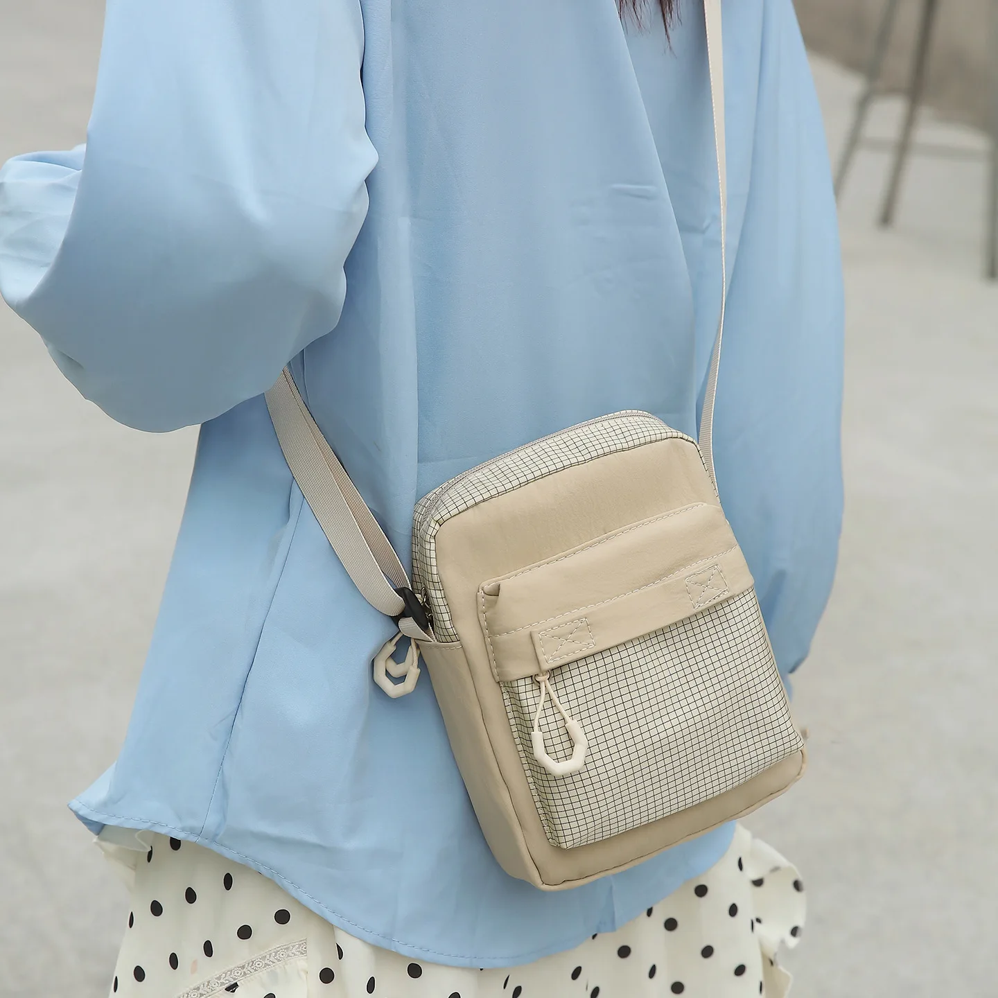 

2026 Men's Women's Casual Small Square Shoulder Crossbody Bag Sports Messenger Bag Student Lightweight Nylon Mobile Phone Bag