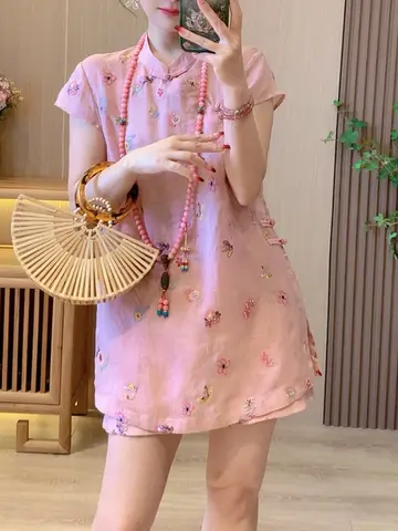 New Chinese Style Fashion Set Women's Summer 2026 New Embroidered Floral Pattern Top Shorts Women's Two-Piece Set Casual Loos...