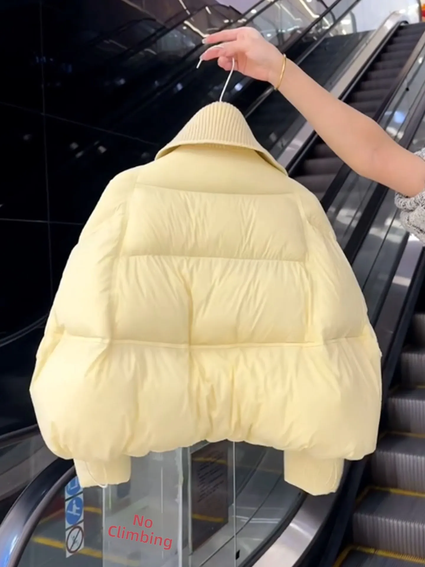 Piumino da donna Thiened ort Jaet Du piumino caldo Schiuma gialla Tartaruga Ba Design Inverno 2025 Nuovo Sle Casual Pendolarismo