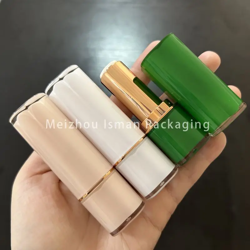 

50Pcs Four-leaf clover 12.1mm Empty Green White Nude Lipstick Container Custom Private Label Lip Balm Tube For Makeup Packaging