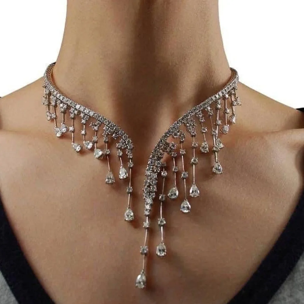 

New flutter necklace exaggerated blinding rhinestone collar Bridal Wedding Accessories Woman Jewelry Set