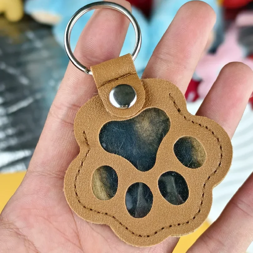 Pet Hair Memorial Keychain PU Leather Keepsake Locket for Cat Dog Fur Pet Hair Storage Pendant Handbag Hanging Accessories