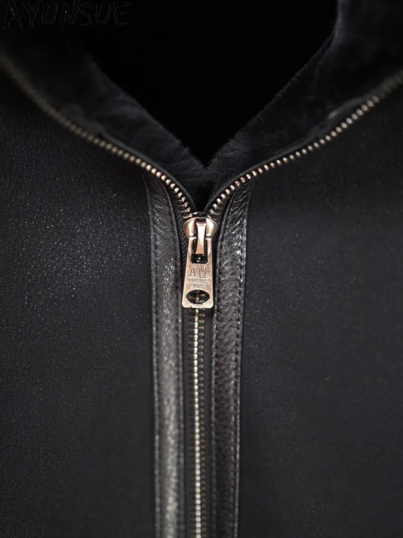 AYUNSUE Black Real Fur Coat Men Clothing Warm Hooded Winter Natural Shearling Jacket Thickened Genuine Mens Leather Fur Coat view 5