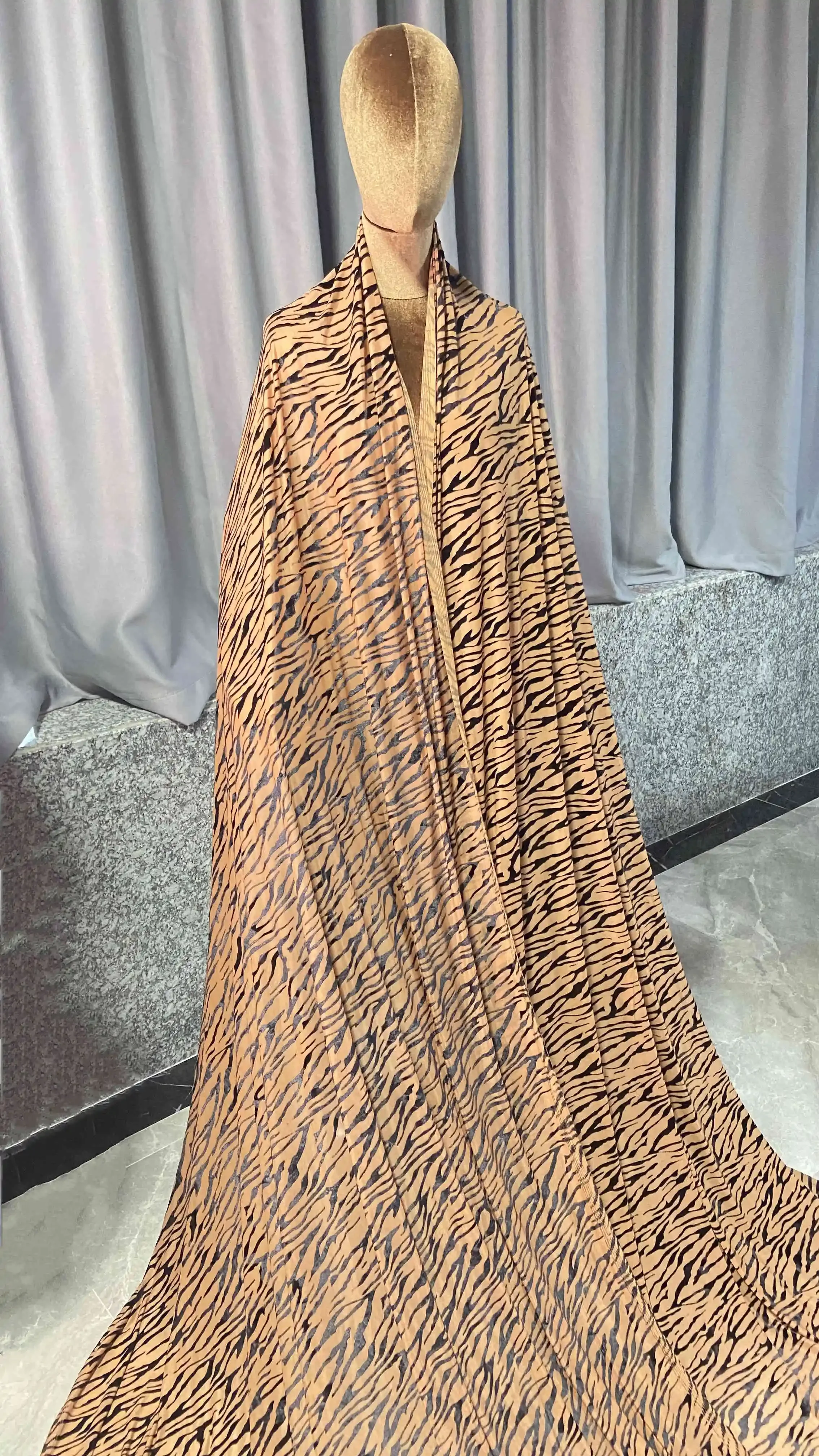 Leopard Print Velvet Lace Fabric Africa Mesh Fabric 2023 Nigeria Woman Dresses Elegant Temperament for Sewing Material 5Yards