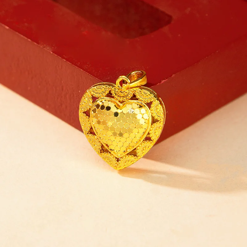 9999 gold dazzling fish-scale heart-shaped pendant for women, versatile and sweet heart-shaped collar chain
