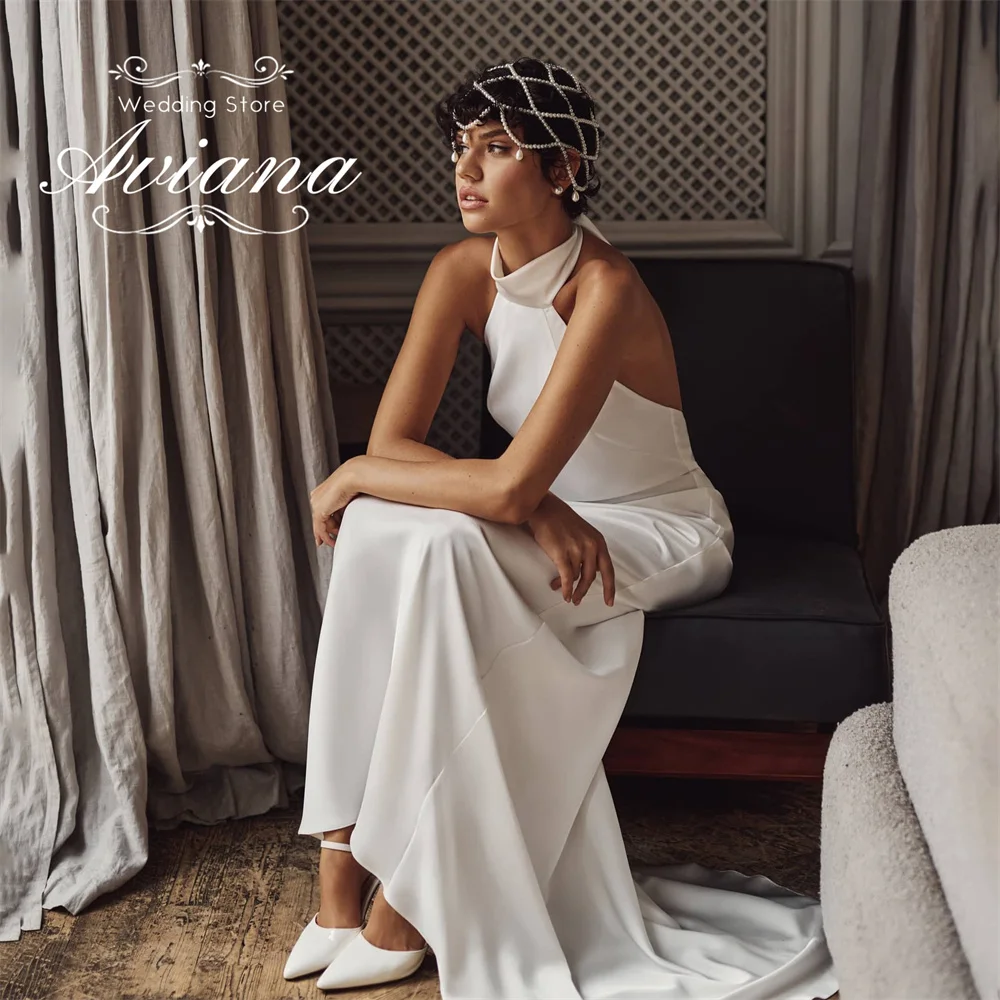 Aviana Maßgeschneidertes Neckholder-Hochzeitskleid, ärmellos, schlicht, Hofschleppe, Meerjungfrau, rückenfrei, 2025, bodenlang, elegant, moderner Strand