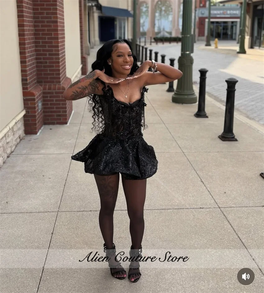 فستان أسود كريستالي مطرز بالخرز لحفلات العودة للوطن حورية البحر فستان كوكتيل صغير فستان عيد ميلاد فاخر 2025 فتاة سوداء مخصصة