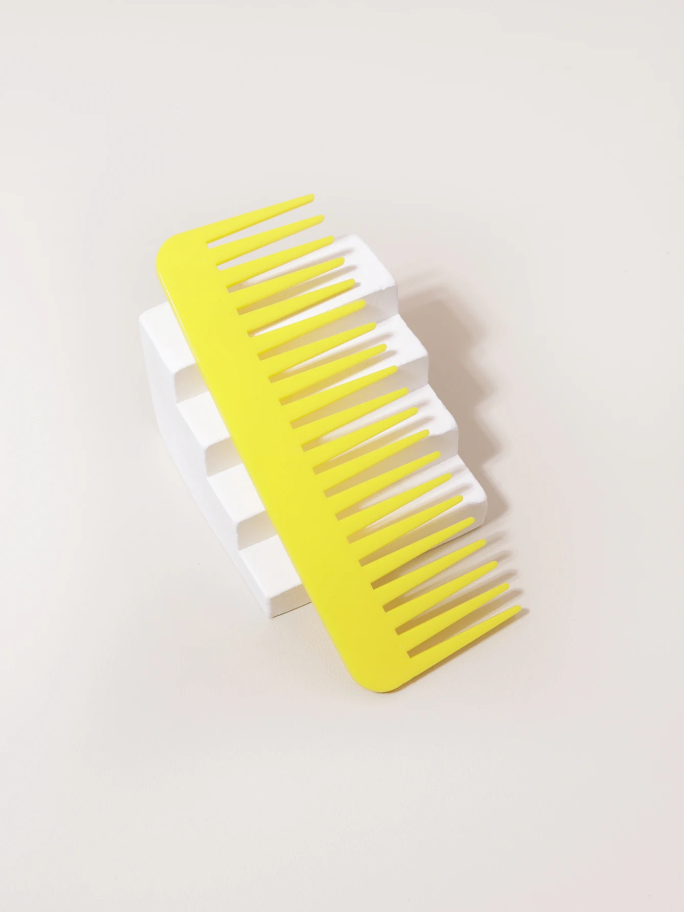 Solid color premium wide tooth comb, 1pc suitable for dry and wet hair, thick long hair comb,Special for real hair wigs