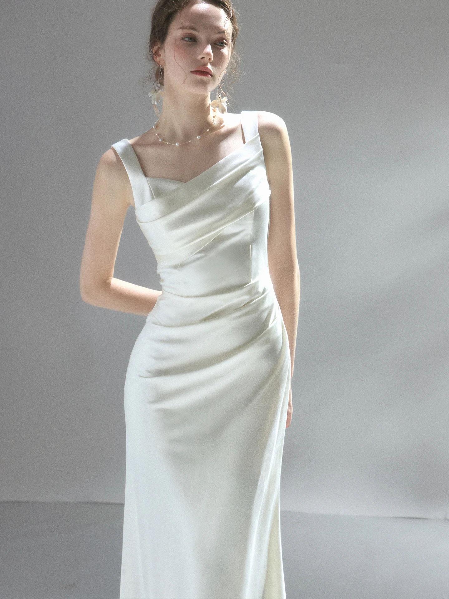 Gjfd Cloud Tide Know White Satin Square Collar Strapless Dress Women's Drawstring Waist Slimming Long Gown French Style