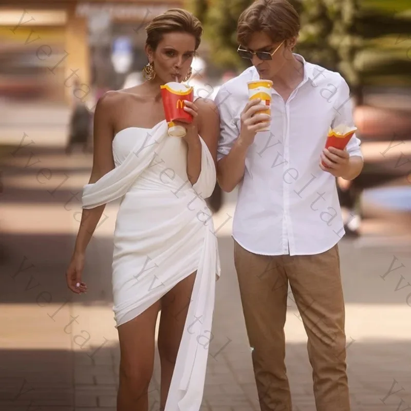 Customized Temperament Attractive Short Sheath Wedding Dresses Fashion Sweetheart Off The Shoulder Open Back Bridal Gown