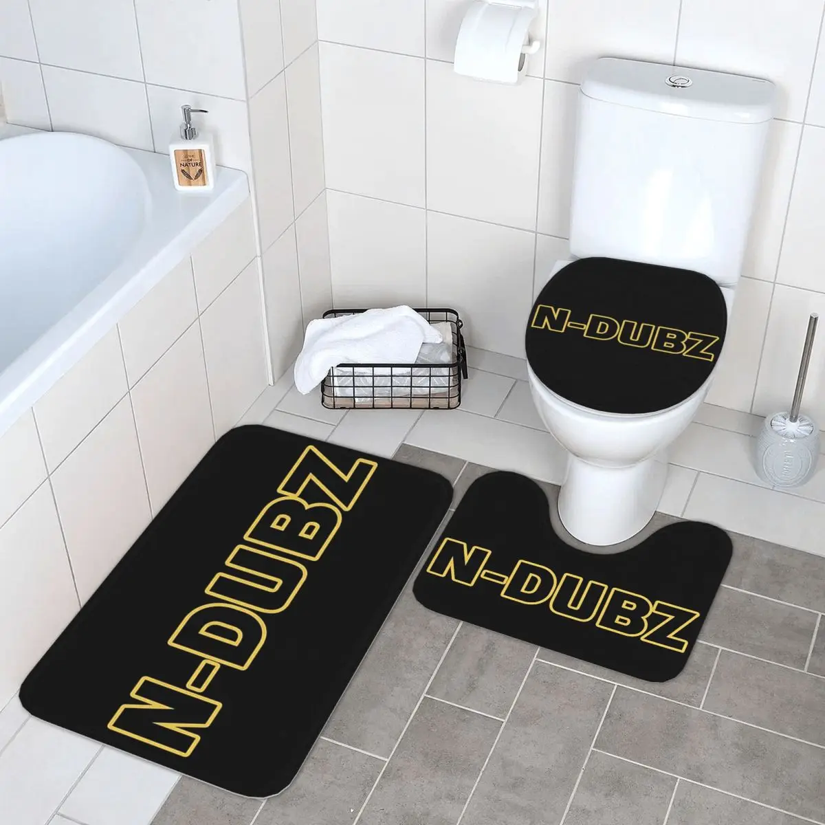 

N-Dubz Merch NDubz Logo 3-х шт. Коврик для ванной Набор для ванной комнаты Крышка унитаза Домашний декор Нескользящий ковер Напольный коврик