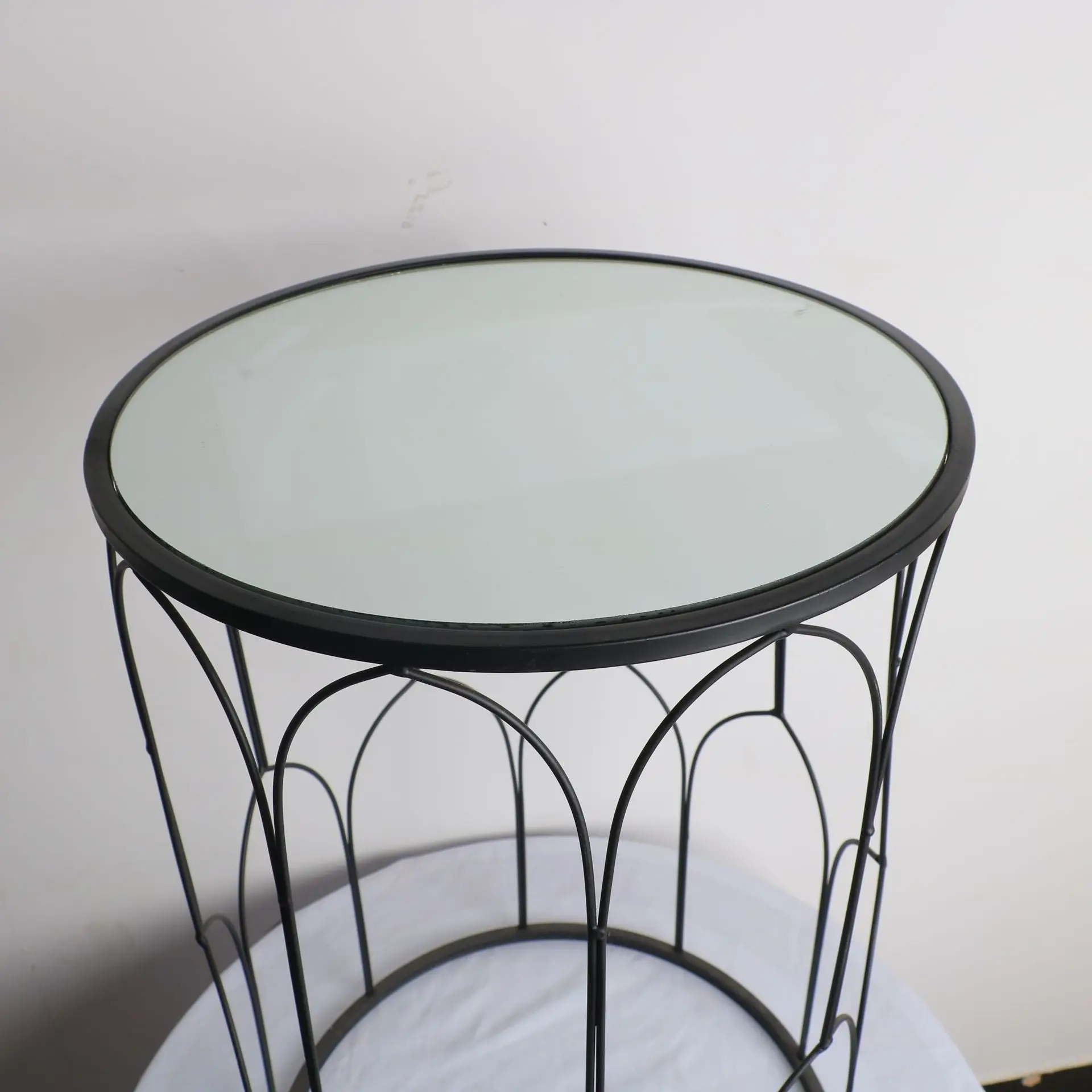 Round Nordic living room wrought iron coffee table set, sofa side entrance tea table