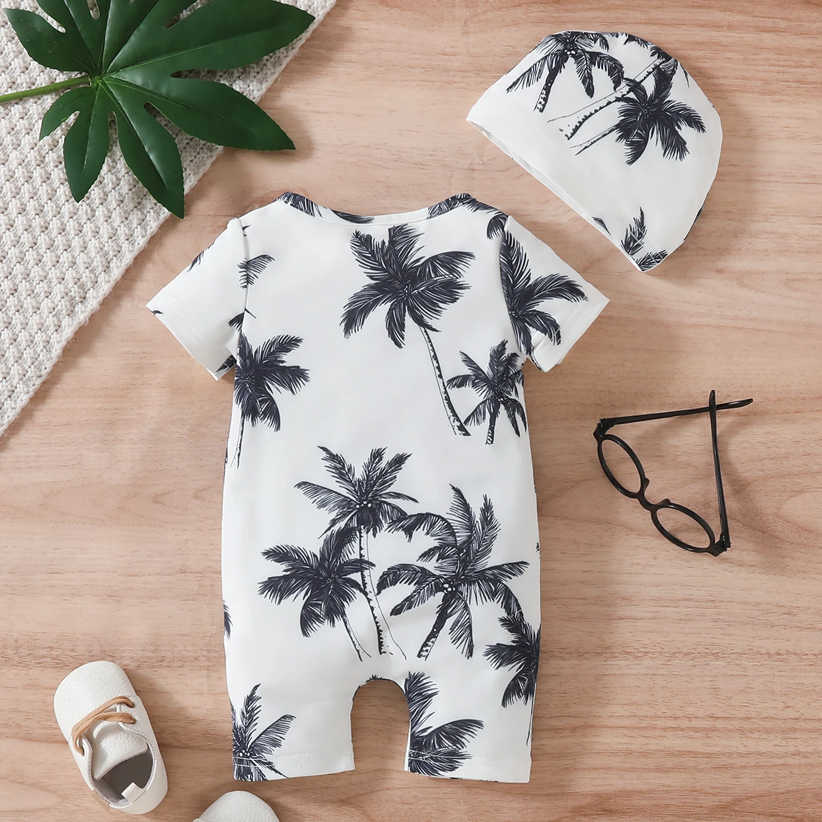 Baby Boy Summer Beach Vacation Style 2-Piece Set Coconut Tree Pattern Round Neck Front Zipper Short-Sleeved One-Piece Swimsuit with Hat