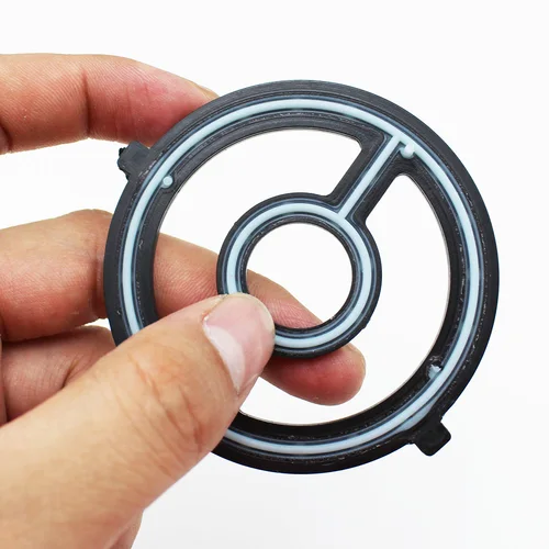 Imagen 2 del producto Junta de sellado del enfriador de aceite del motor LF02-14-700 1S7Z6A642AAA para Mazda 3 5 SPEED 6 CX7 2.0L 2.3L 2 para ford Mondeo 2.0L