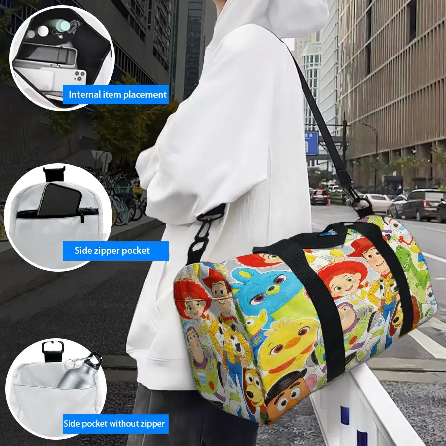 

Сумка-дафл с мультяшным принтом Buzz: удобная дорожная сумка для пляжа и деловых поездок