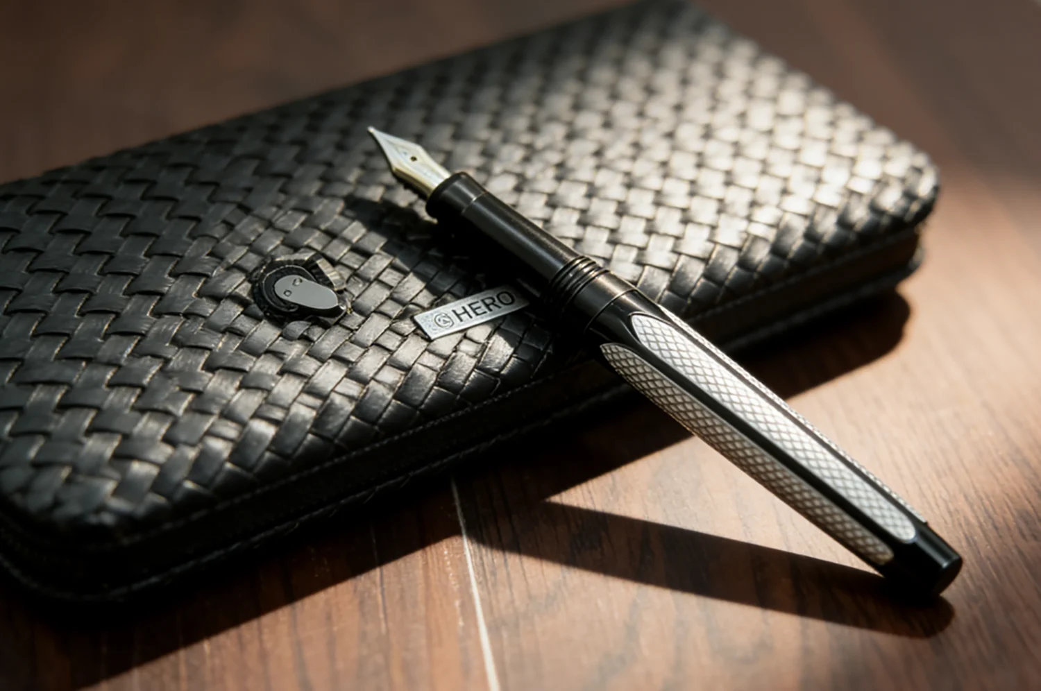 

Hero 636 Carbon Fiber Fountain Pen – Chinese Craftsmanship, Bold Design