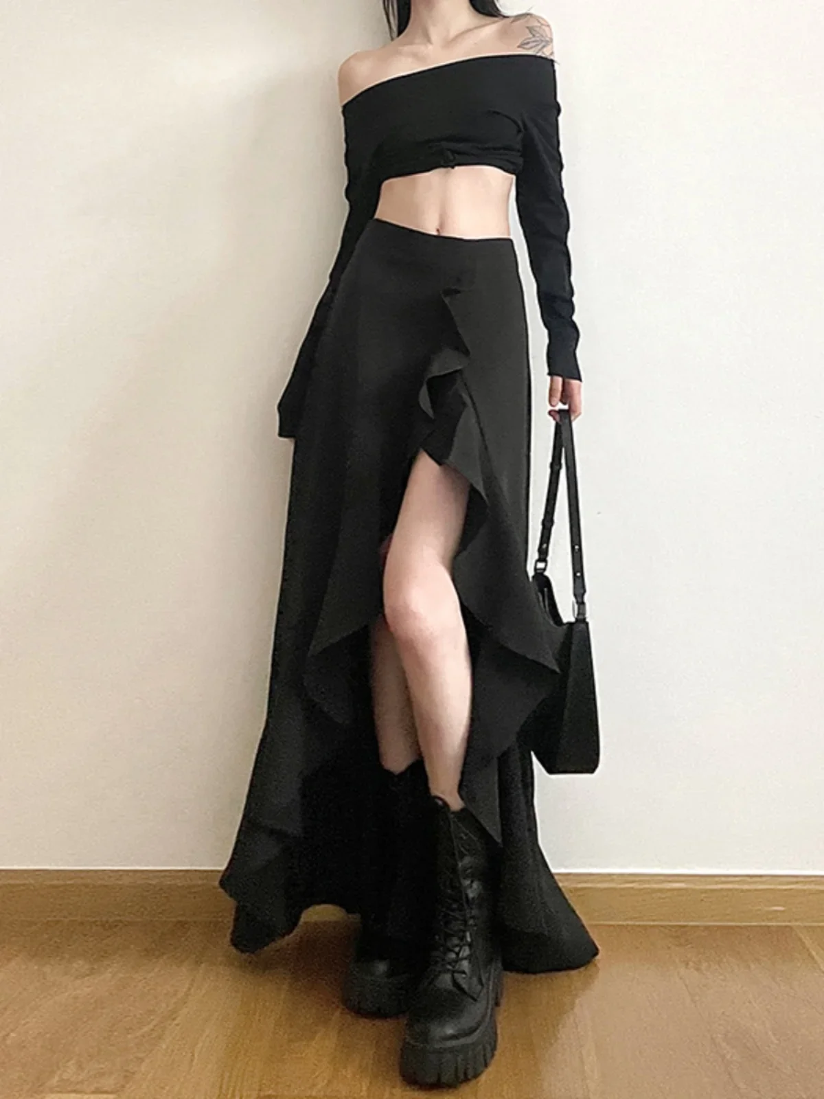 

New Spring Harajuku Cool Girl Fashion Splicing Irregular Slit A-line High Waist Long Skirt Fashion Kawaii Black Sexy Skirt