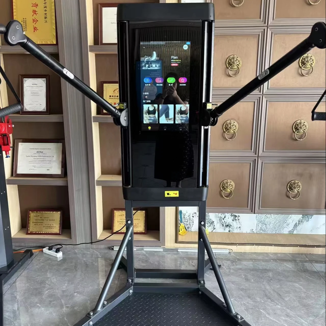 

High Quality Commercial Professional Multi-Functional Body Building Trainer Station Intelligent Multi-Function for Gym Use