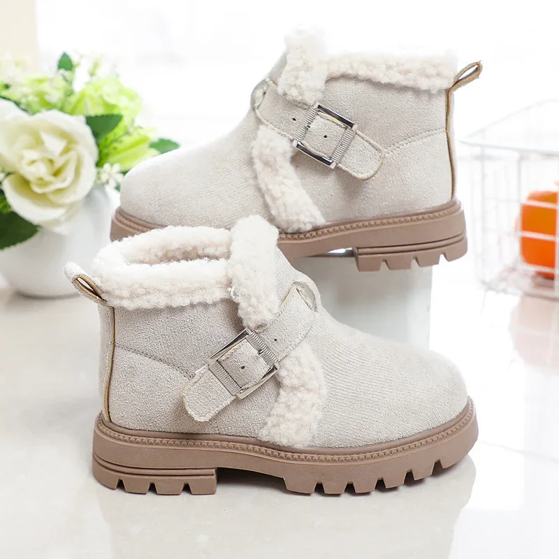 Children Work Shoes Student Outdoor Sports Snow Boots Boy Girl Warm Short Boots Kids Fleece-Lined Warm Thick-Soled Cotton Shoes.