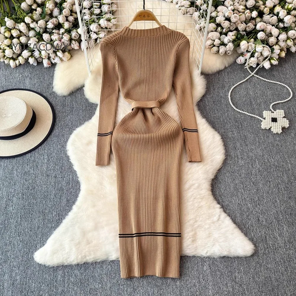 Autunno Inverno Moda Guaina Maglia Abito maglione Donna Bottoni in metallo a righe Tasche Cintura Con lacci Aderente Abiti midi