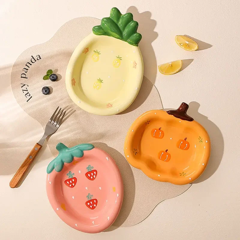 Cute Strawberry Ceramic Fruit Plate,Home Restaurant Dessert Plate Children Fun Food Aid Utensils,Microwave Dishwasher Available