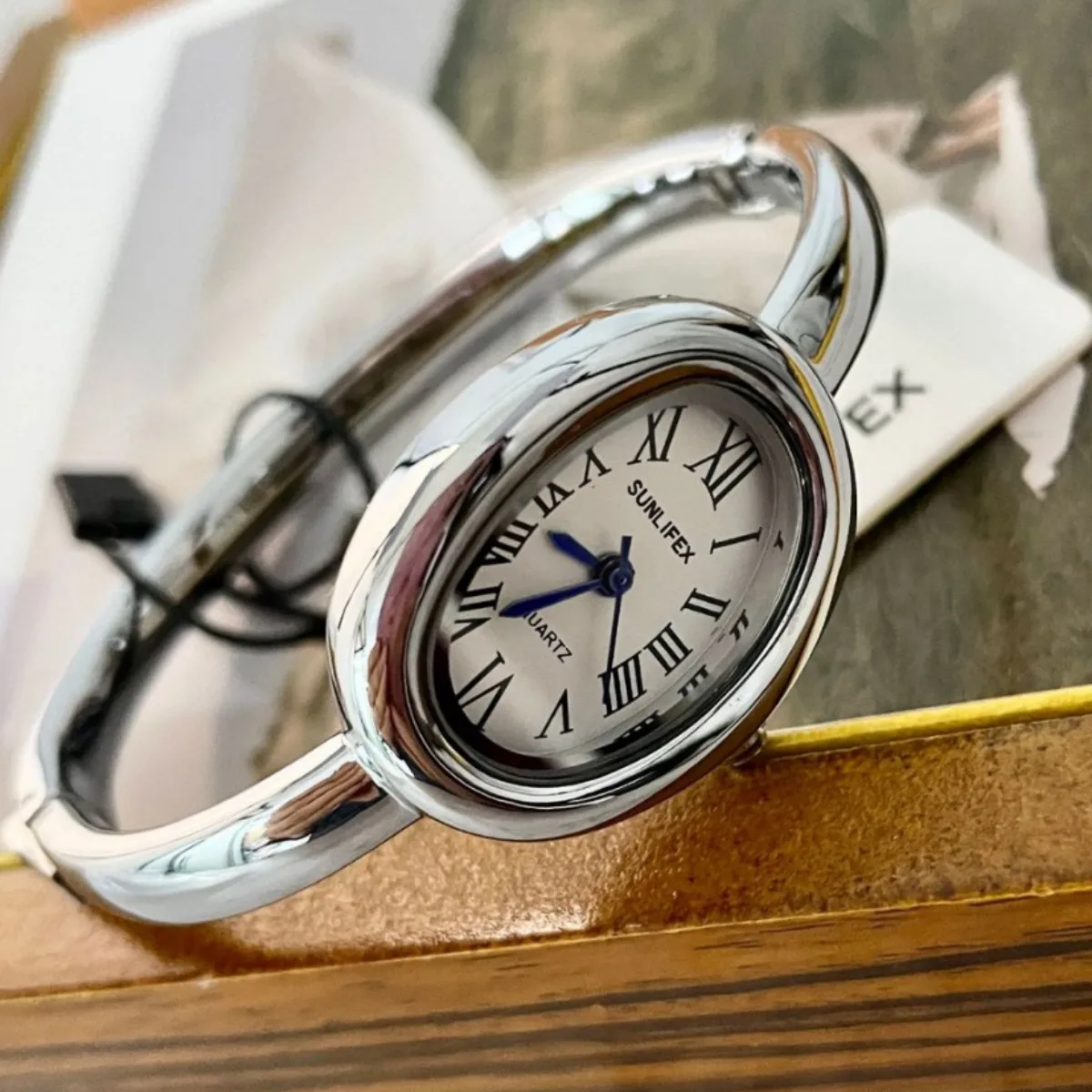 New Watch Women's Rose Gold Diamond Ring Light Luxury High-end Niche Design Oval Bracelet Watch