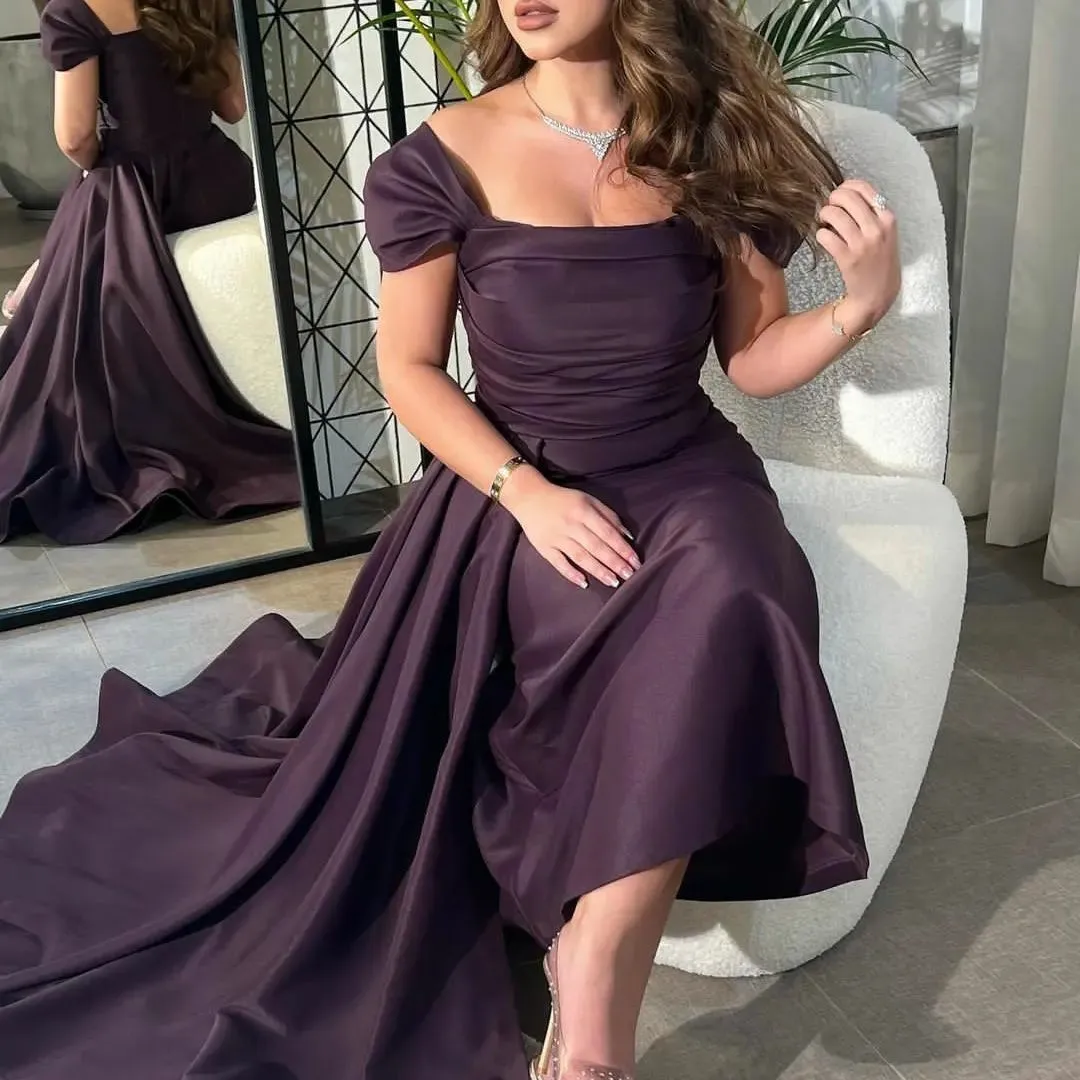 Eeqasn Dark Purple Saudi Arabië Vrouwen Prom Dresses Kapmouwtjes Formele Prom Jassen Met Trein Pleats Avondjurk Club Outfits