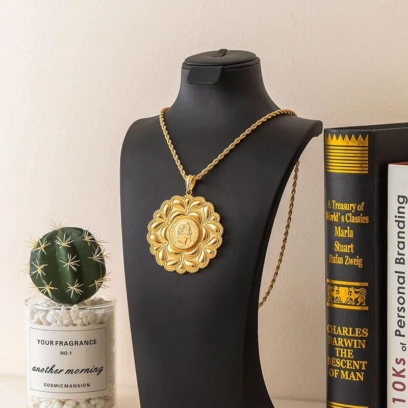 

Classic Arabian Gold Necklace - Flower Frame Coin Pendant Great for Weddings Cultural Events Ethnic Costumes
