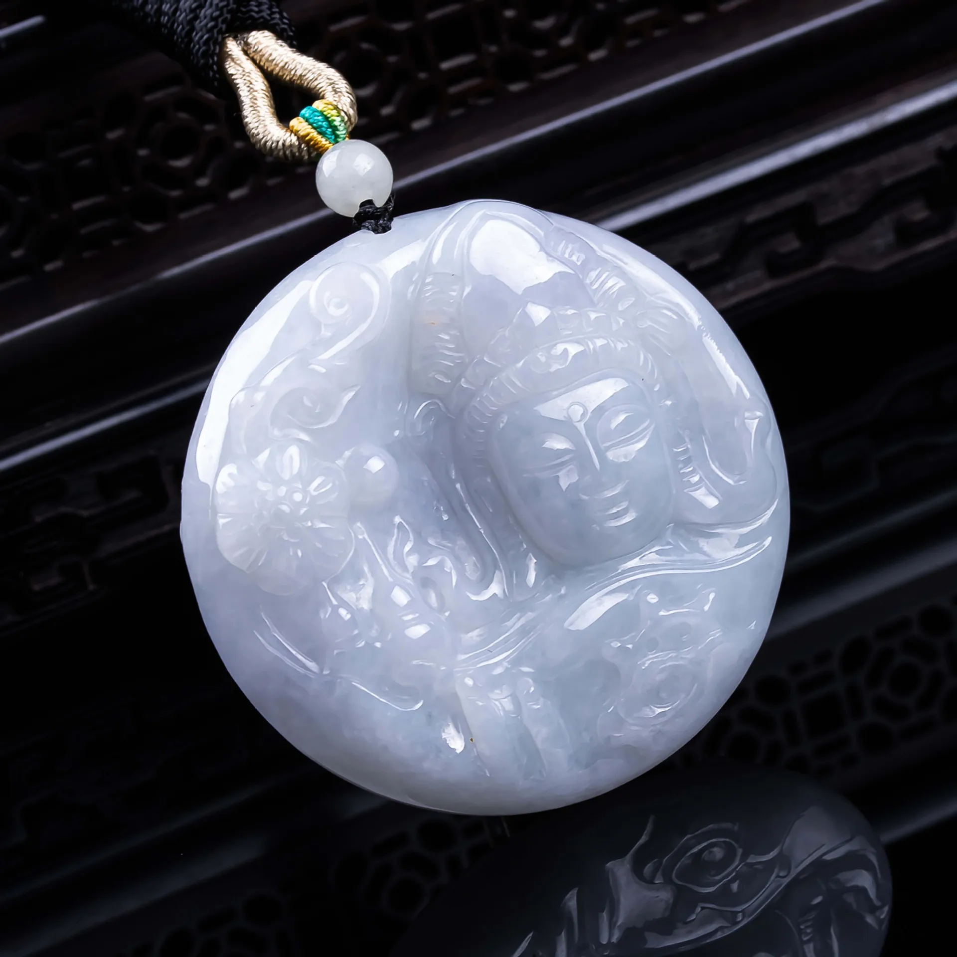 

Natural Burmese Jadeite Guanyin Pendant Necklace Luxury Charm Real Jade Vintage Accessories Designer Gemstone Gifts for Women
