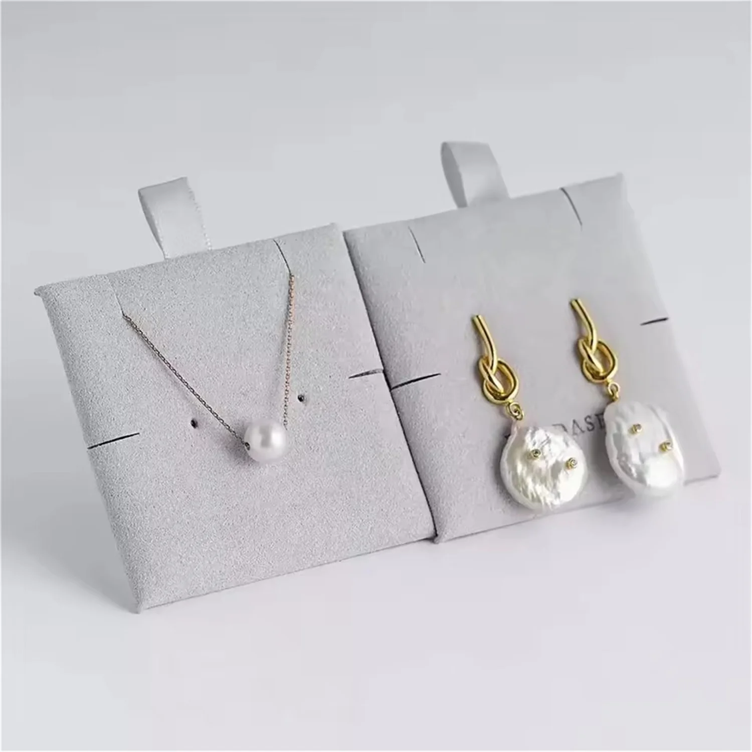 

Pink Personalized Logo Microfiber Snap Button Bag with Earrings Card Jewelry Package Gift Bag with Necklace Display Pad/Card