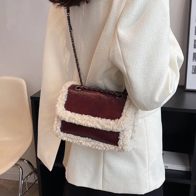 Korean Lamb Wool Splice Retro Chain Crossbody Bag Patent Leather Glossy High-End Texture Shoulder Bag Women New Portable Handbag