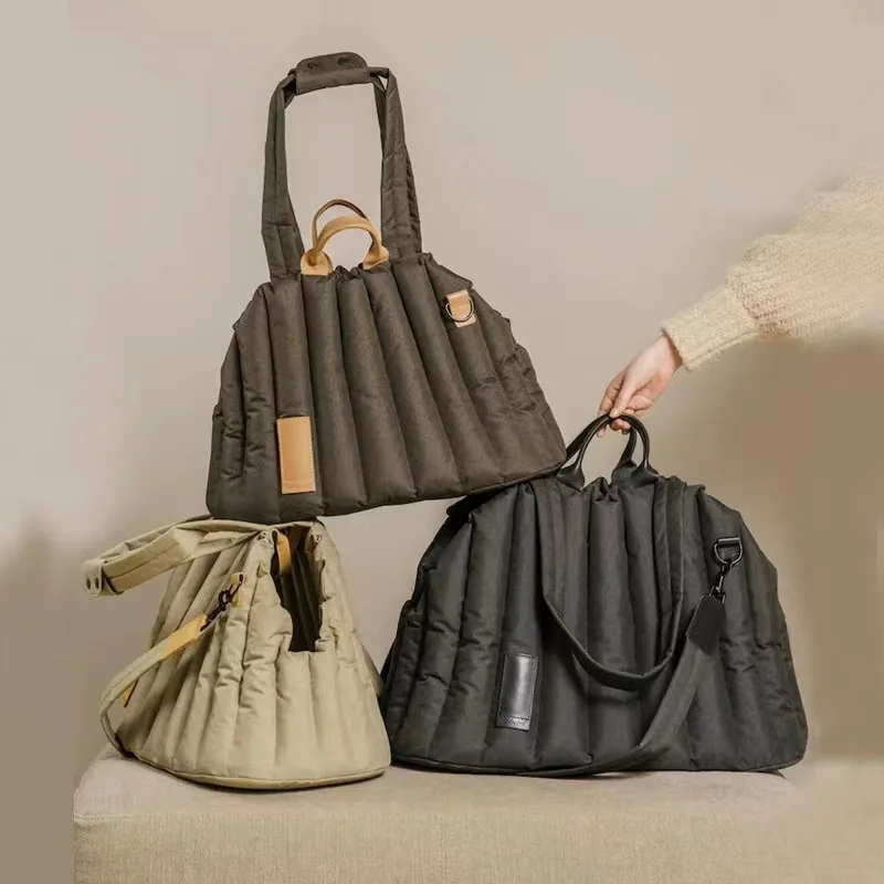 

2-in-1 Detachable Pet Carrier & Car Seat Quilted Dog Cat Travel Bag Handheld/Car Mount Pet Bed pet carrier bag for small pets