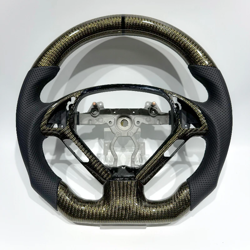 

Customized carbon fiber steering wheel available for Infiniti G37