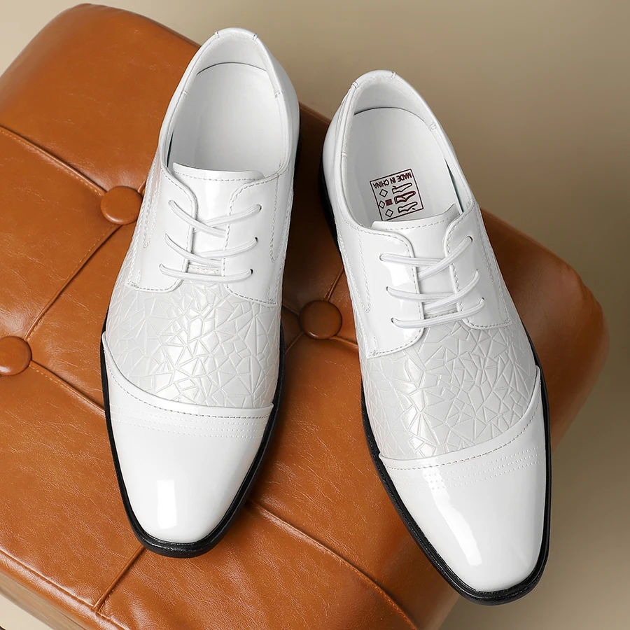 Men's Business Leather Shoes Gentleman British Style 38-47 Leisure party or office Outdoor plus size Four Seasons Shoes New