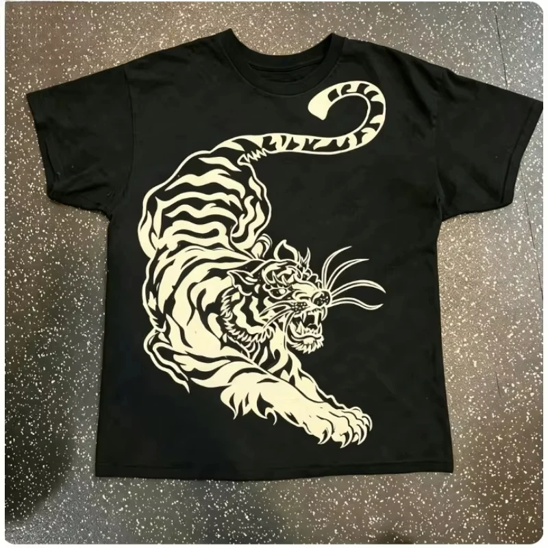 Men Women Loose Retro Ferocious Tiger Graphic T-shirt Classic Animal Print Short Sleeve Tee Soft Cotton Street Daily Wear