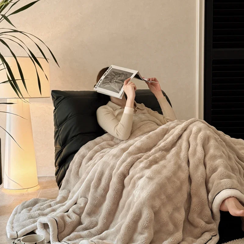 Imitation Rabbit Fur Autumn Winter Warm Blanket Soft Comfortable Bed Blankets Warmth Plush Knee Blanket for Sofa Cozy Bed Sheets