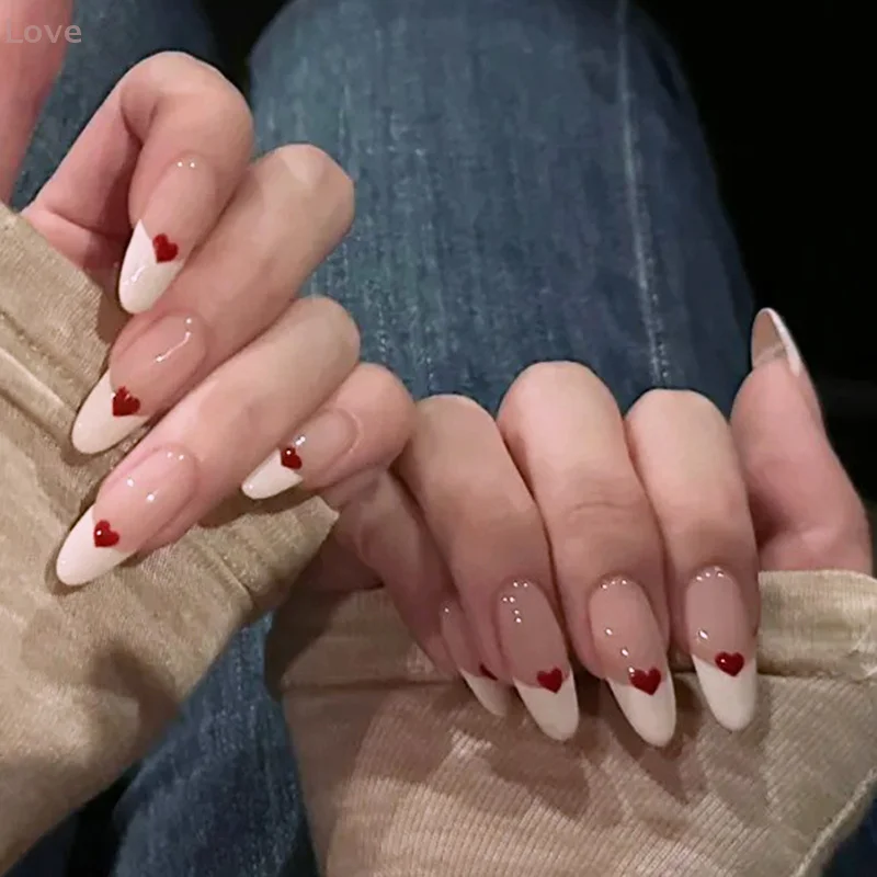 [L&P] 24 قطعة من الأظافر الصناعية الجميلة على شكل قلب فرنسي مع لاصق هلامي قابل للفصل للأظافر المزيفة غطاء كامل اضغط على الأظافر