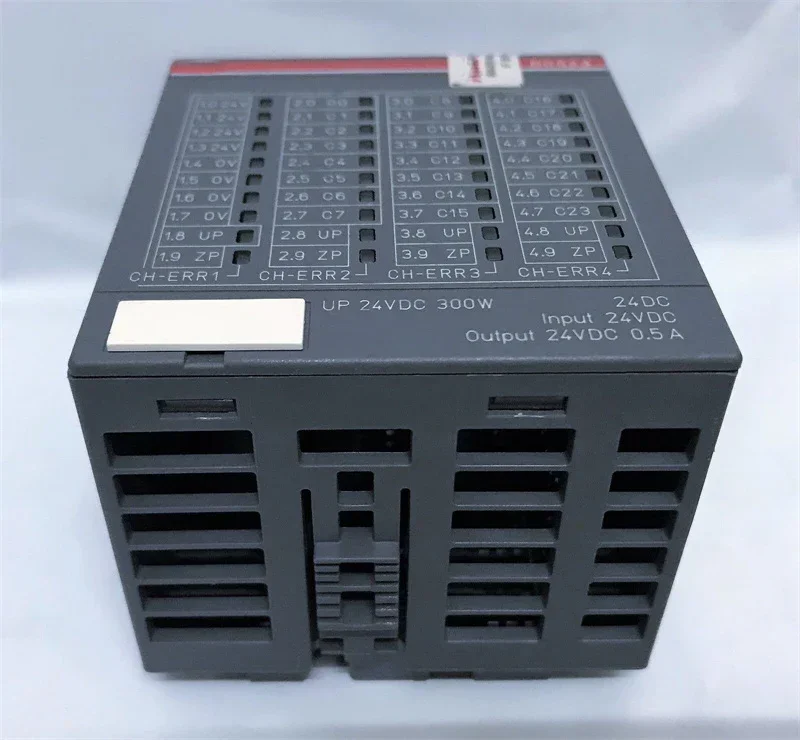 Novo módulo PLC original em estoque DC523 1SAP 240500 R0001 Garantia de um ano