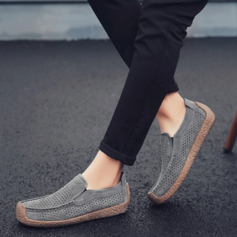 

Легкие и повседневные мужские однотонные перфорированные дышащие туфли в стиле ретро на плоской подошве с неглубоким носком, легкие летние прогулочные туфли с низким берцем